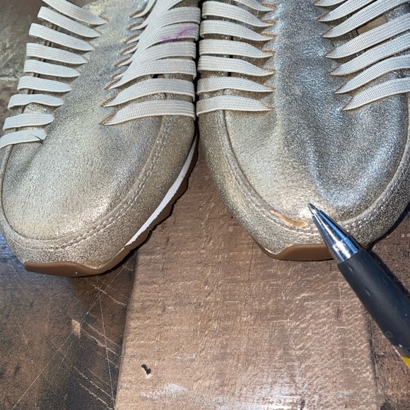 E Collection Eslehni Gold Beige Shimmer Slip On Comfort Sneakers Size 8 1/2 - Picture 6 of 11